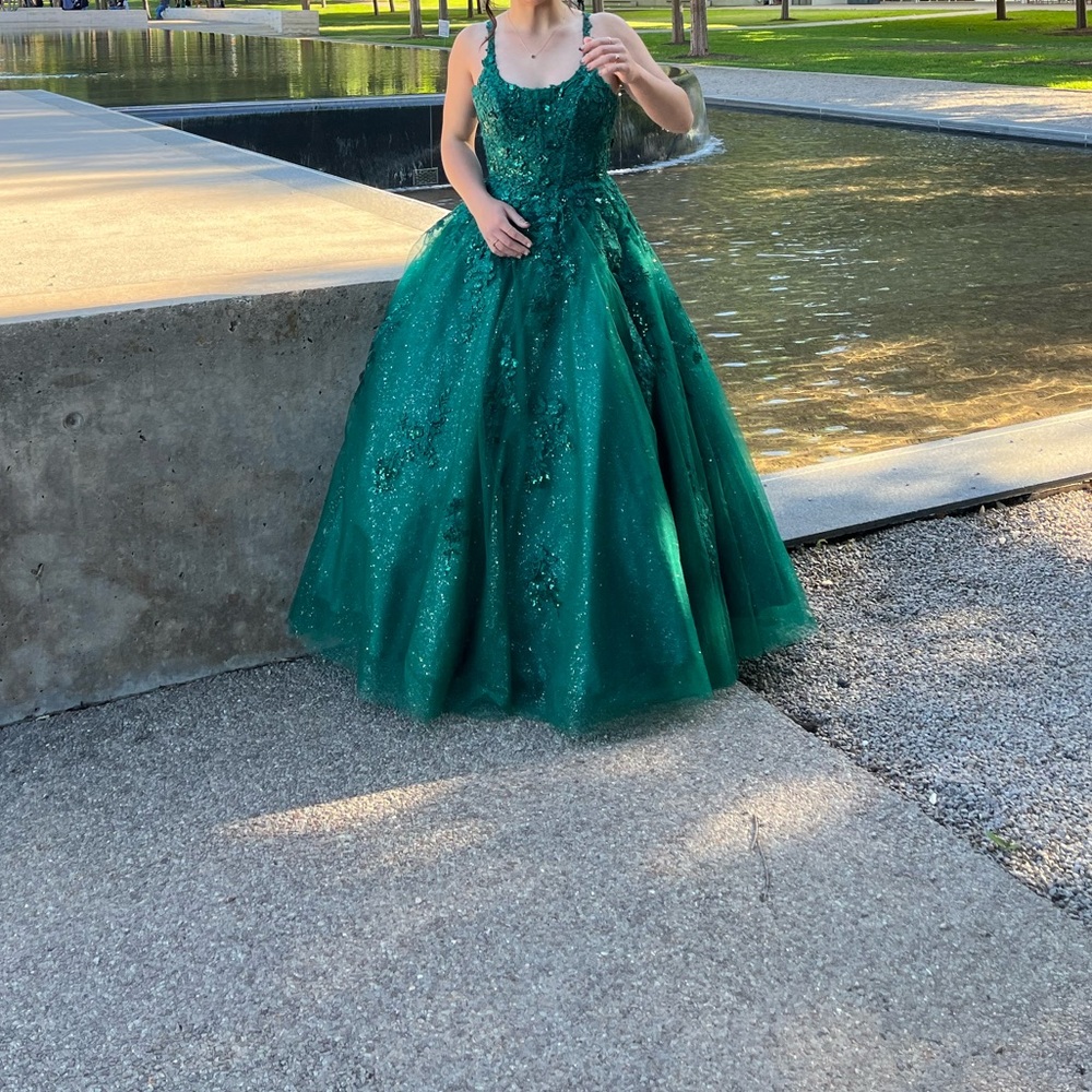 EMERALD GREEN PROM DRESS!!